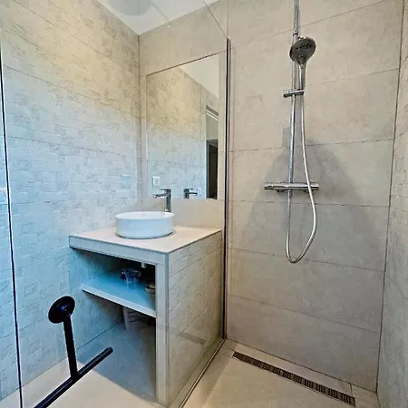 8 Personnes Santa-giulia Villa Porto-Vecchio (Corsica)
